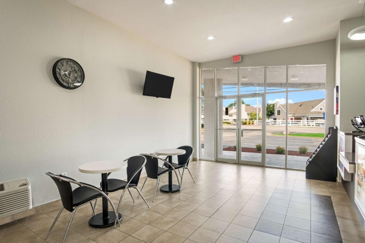 6-lexington, Ky - Airport Hotel 2*