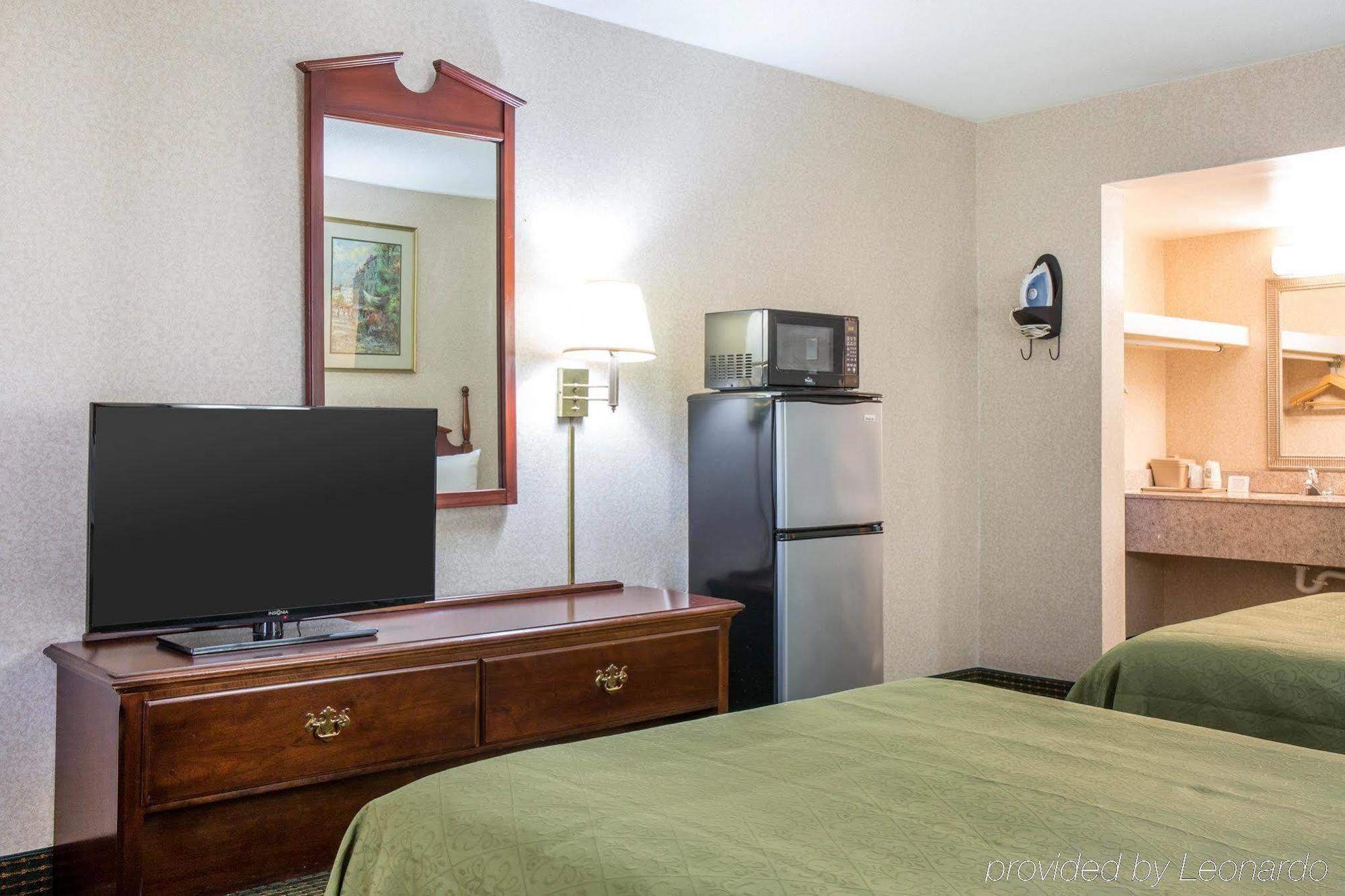 Hotel 6-lexington, Ky - Airport 2*